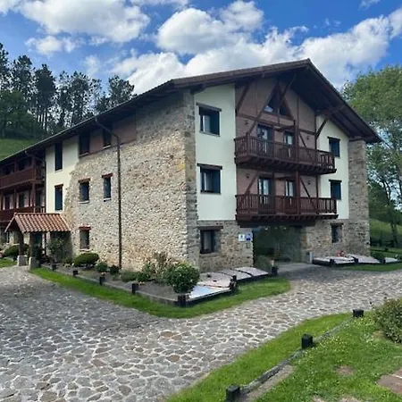 Rural Atxurra Apartmanhotel