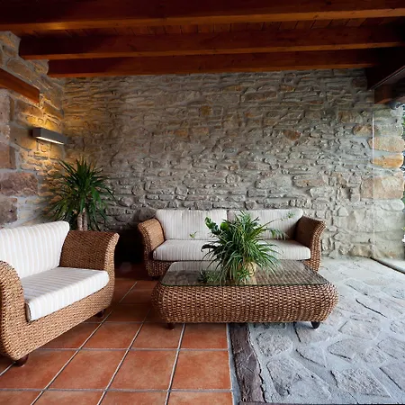 Apartahotel Rural Atxurra 3*