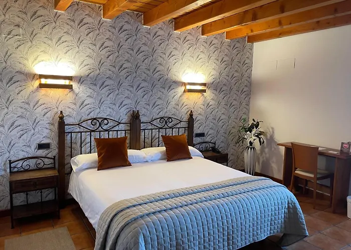 Aparthotel Rural Atxurra 3*