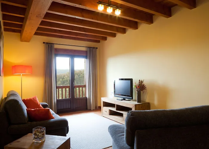 Aparthotel Rural Atxurra 3*