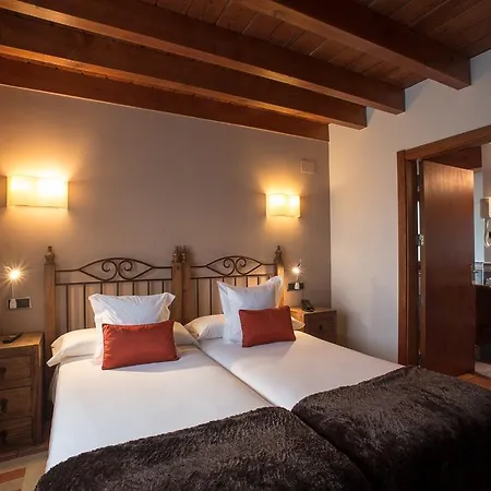 Hotel-apartamento Rural Atxurra 3*