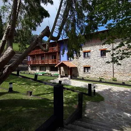 Hotel-apartamento Rural Atxurra 3*